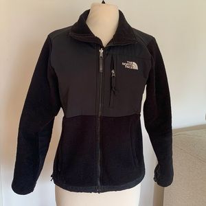 Women’s North Face Denali black fleece jacket